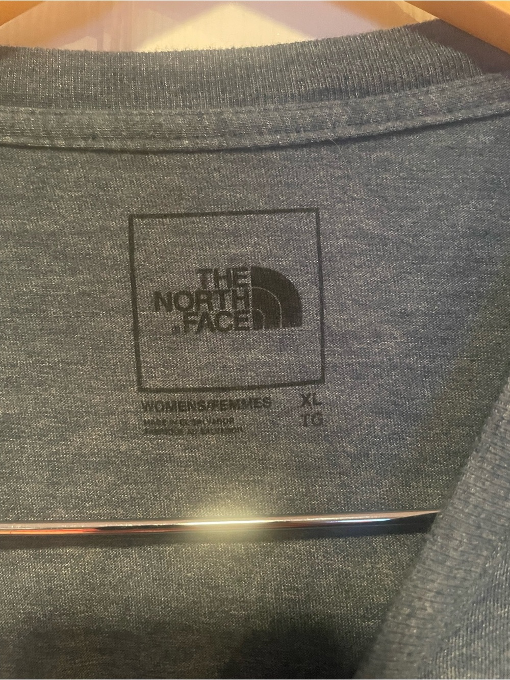 Vintage The North Face Women's Short Sleeve Tee - Heather Teal Blue - Picture 3 of 4